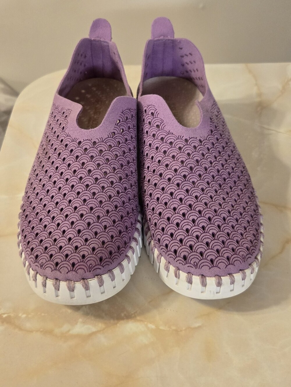 EUC! ILSE JACOBSEN TULIP 139 PERFORATED LAVENDAR SLIPON SNEAKERS/SHOES SIZE 36/6